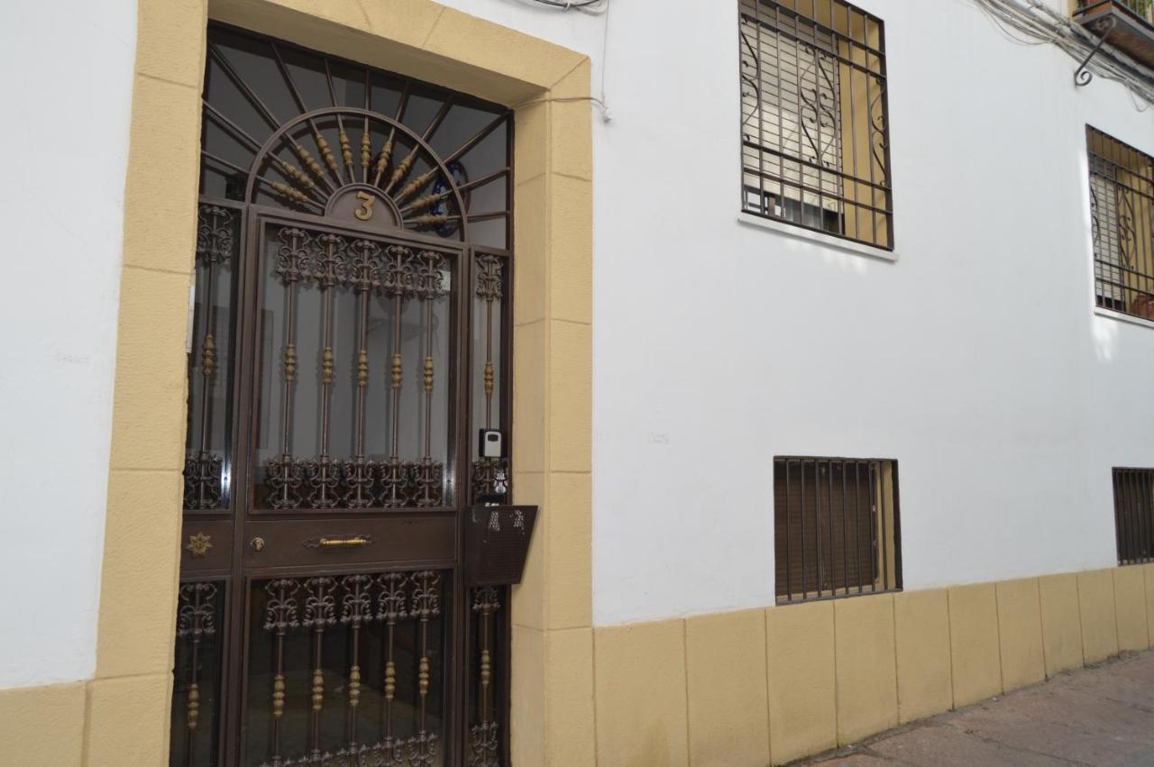 Puerta Sevilla Parking Gratis Kordoba Zewnętrze zdjęcie