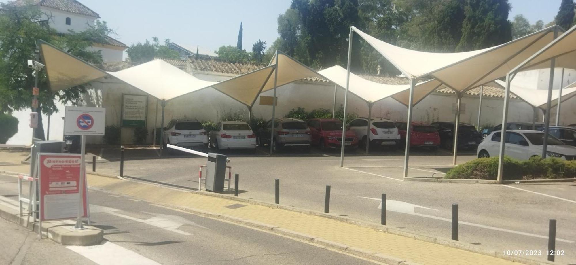Puerta Sevilla Parking Gratis Kordoba Zewnętrze zdjęcie